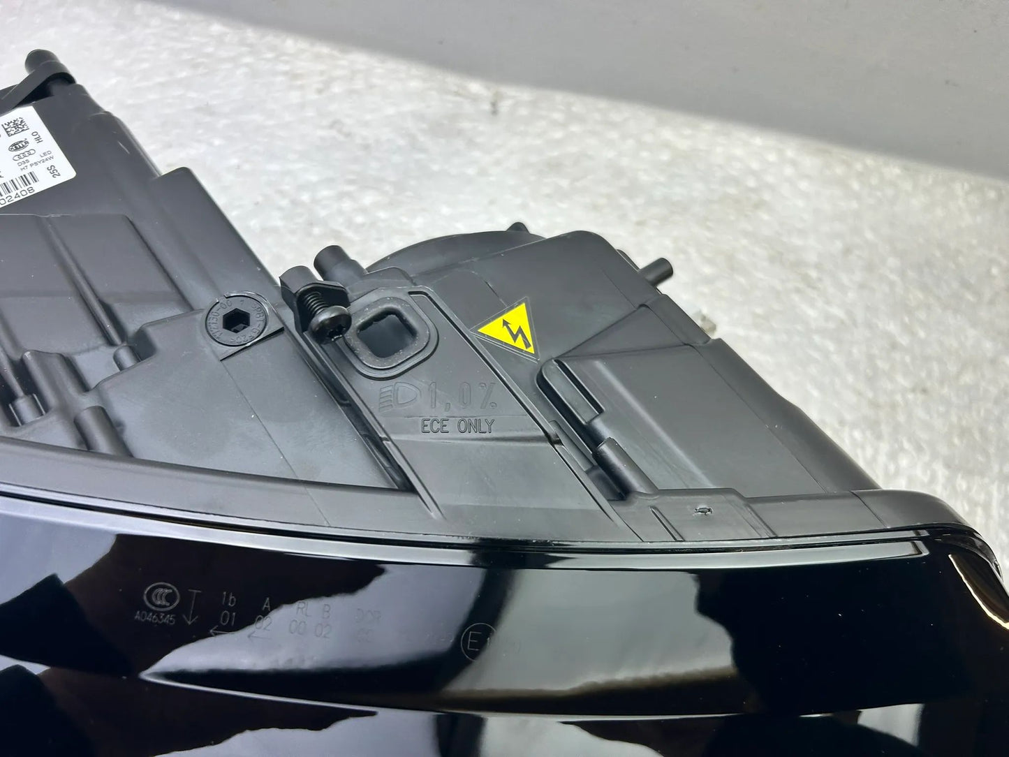 NEU Original Audi A8 4H Xenon Scheinwerfer rechts 4H0941030AB