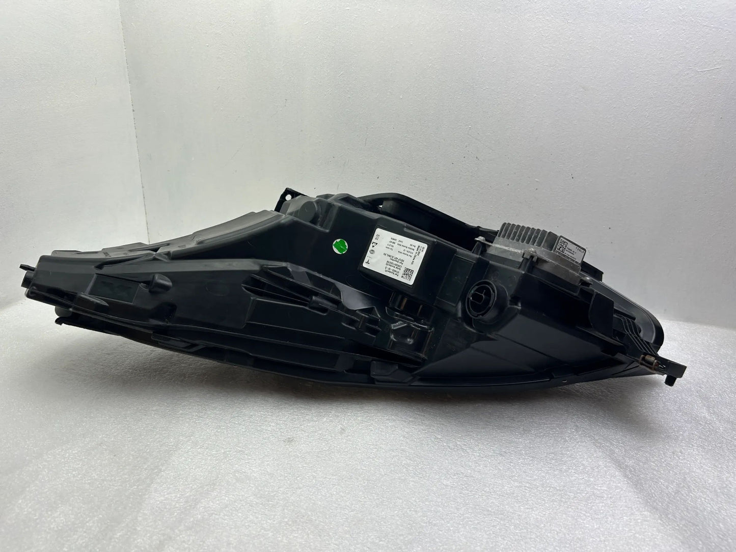 Original Tesla Model 3 LED Scheinwerfer rechts 1514953-00-D