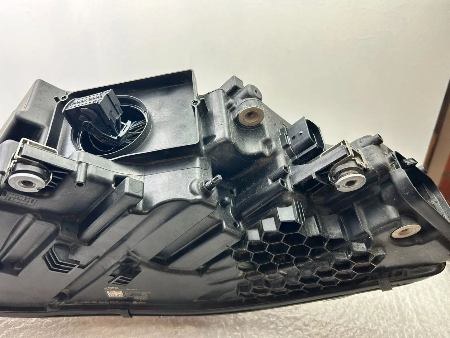 Original Audi e-tron LED Scheinwerfer links 4KE941039D